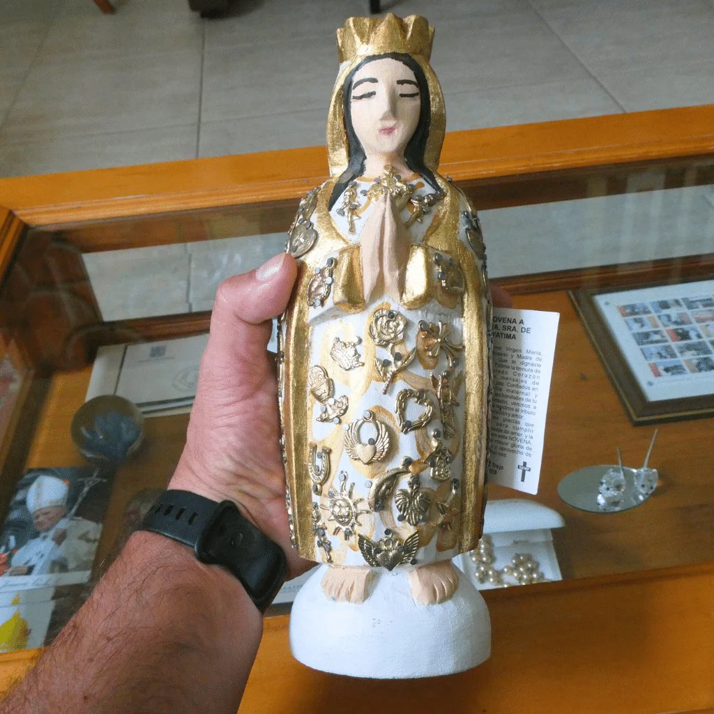 Our Lady of Fatima Wood Statue with Milagros 10-inch - Image 3