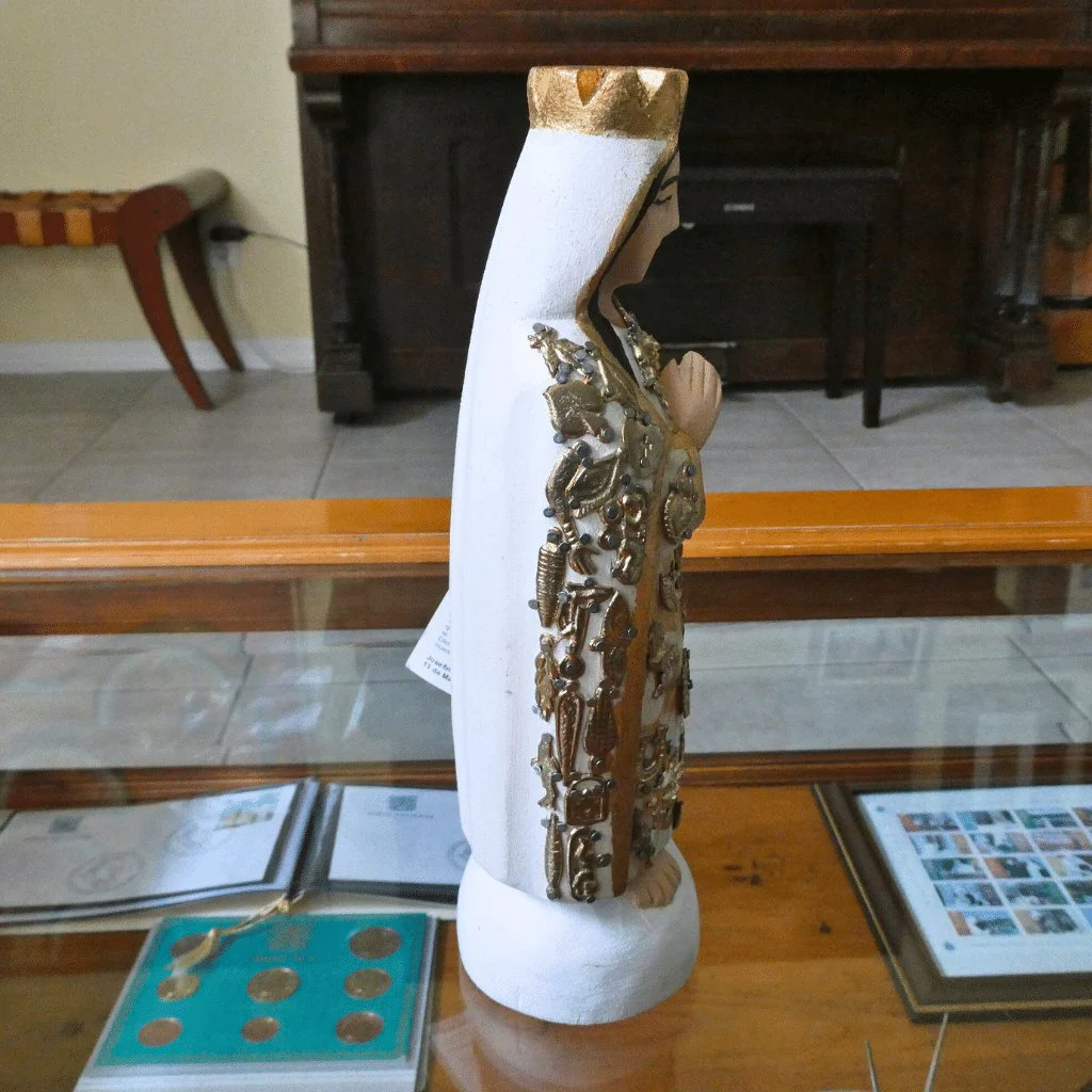 Our Lady of Fatima Wood Statue with Milagros 10-inch - Image 5