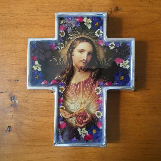 Sacred Heart Wide Wall Cross w/ Pressed Flowers 6.5" - Image 6