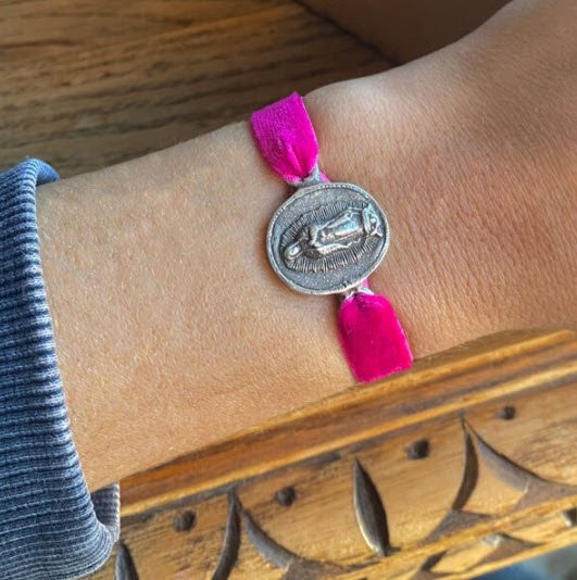 Silver-Plated Guadalupe Velvet Bracelet 7.5-inch - Image 4