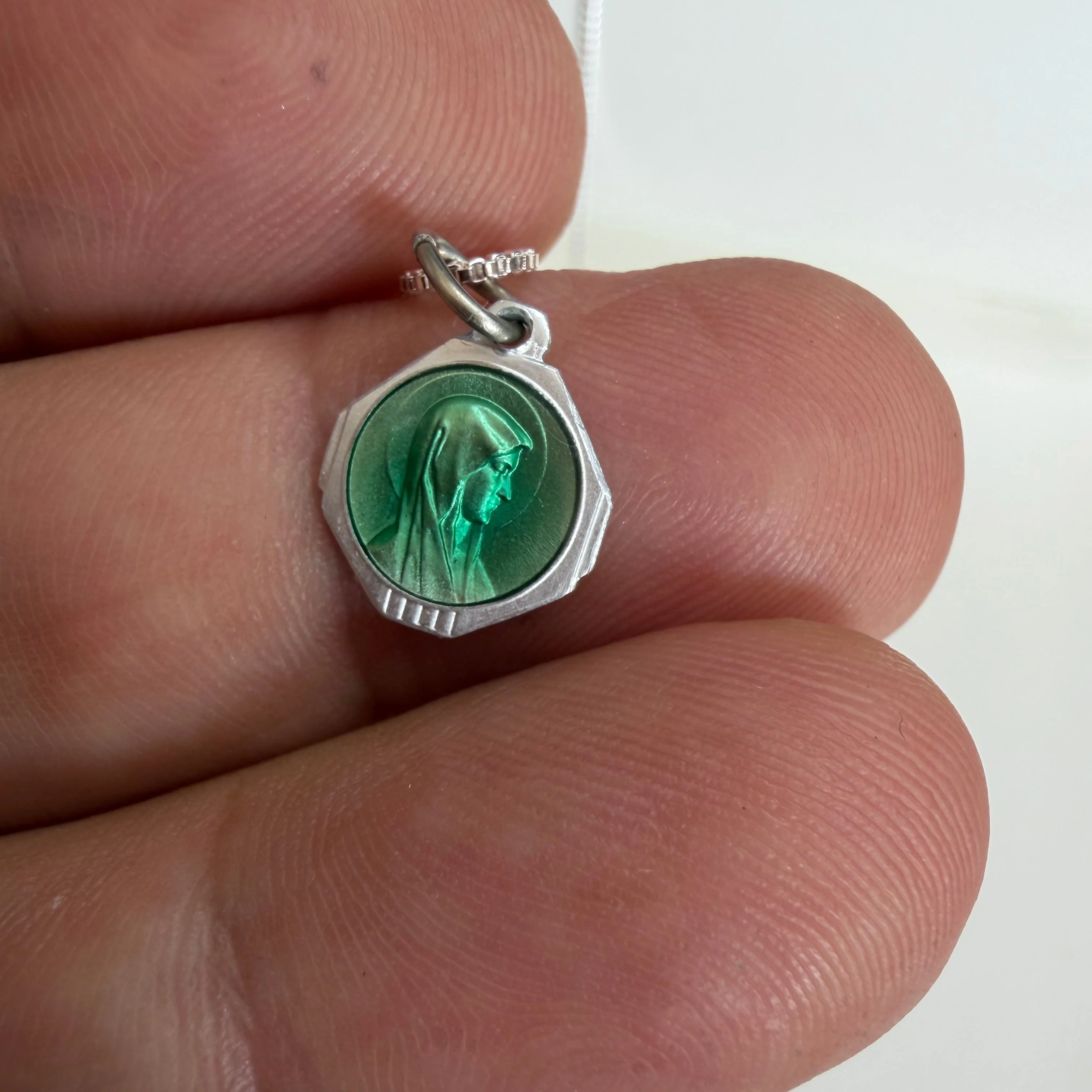 Vintage Our Lady of Lourdes Medal Necklace, Silver-tone Aluminum with Emerald Enamel, French Import (18") - Image 2