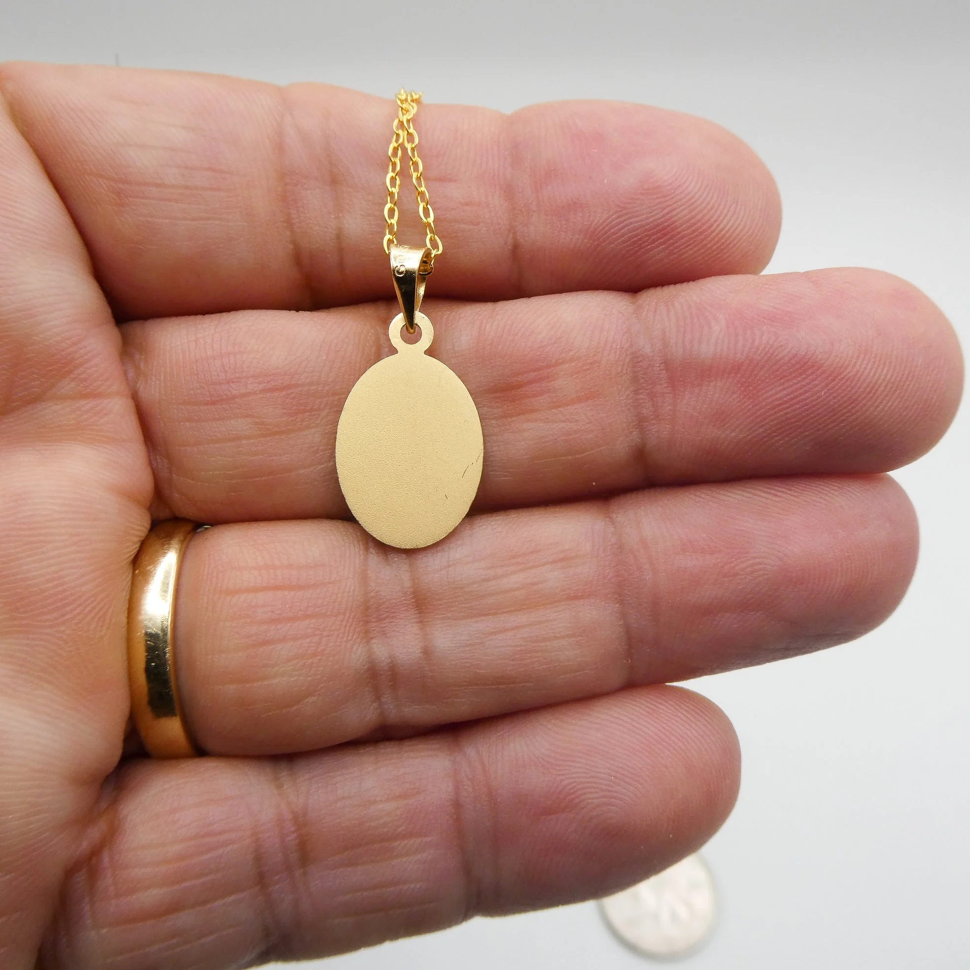 Gold Virgin Mary Oval Necklace 18-inch - Image 5